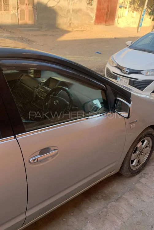 Toyota Prius 2014 for Sale in Okara Image-1