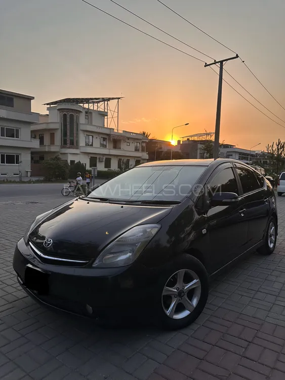 Toyota Prius 2007 for Sale in Islamabad Image-1