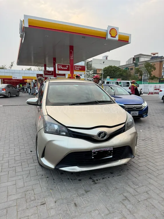 Toyota Vitz 2014 for Sale in Islamabad Image-1