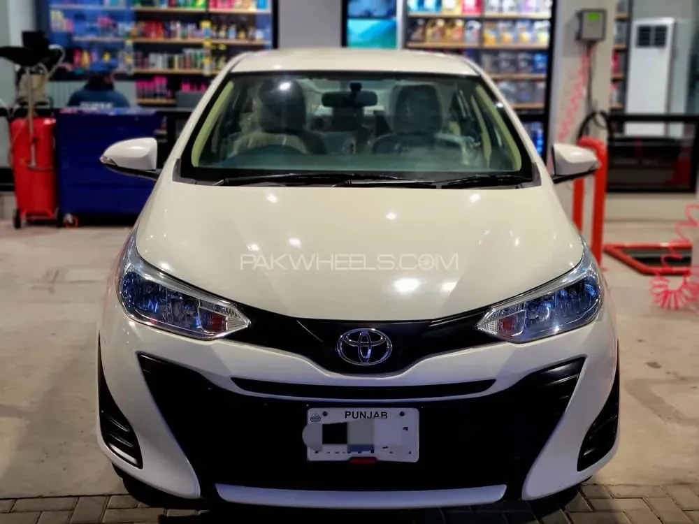 Toyota Yaris Sedan 2021 for Sale in Sahiwal Image-1