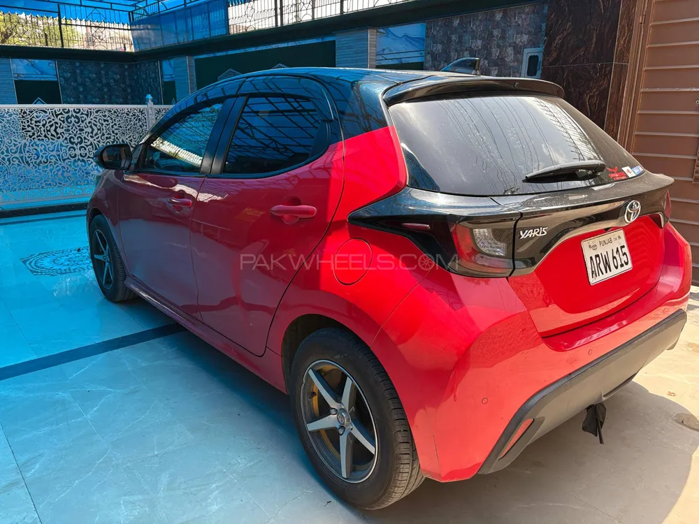 Toyota Yaris Hatchback 2022 for Sale in Kasur Image-1