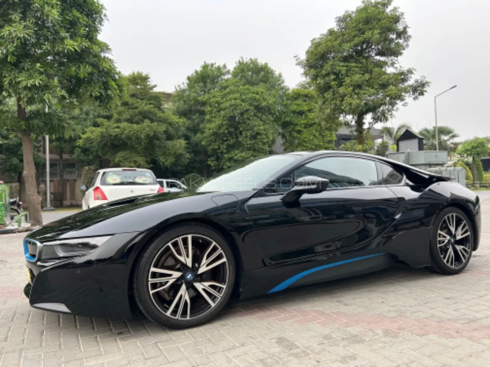 BMW i8 2017 for Sale in Lahore Image-1