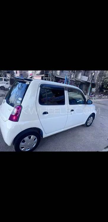 Daihatsu Esse 2011 for Sale in Lahore Image-1