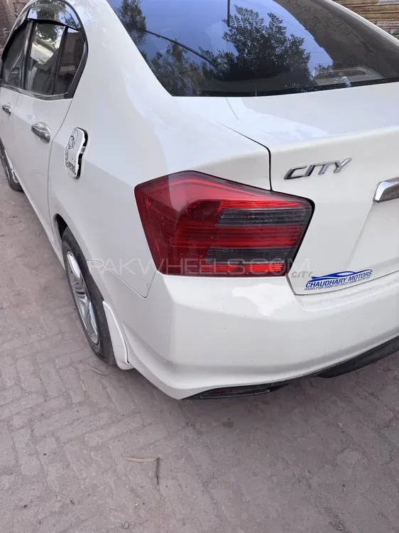 Honda City 2015 for Sale in Faisalabad Image-1