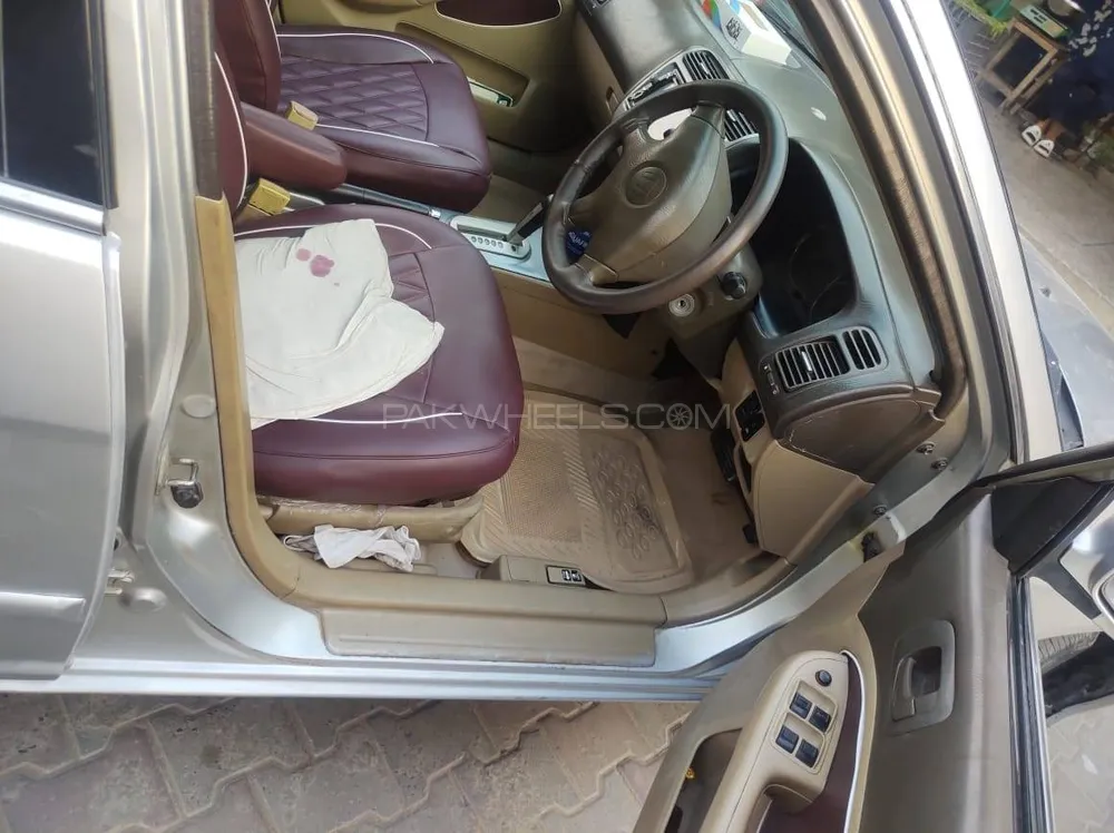 Honda Civic 2004 for Sale in Lahore Image-1