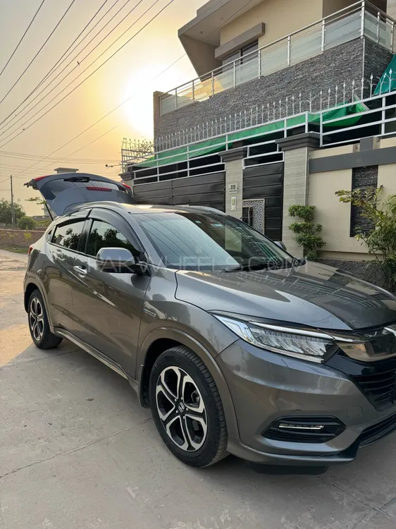 Honda Vezel 2019 for Sale in Karachi Image-1