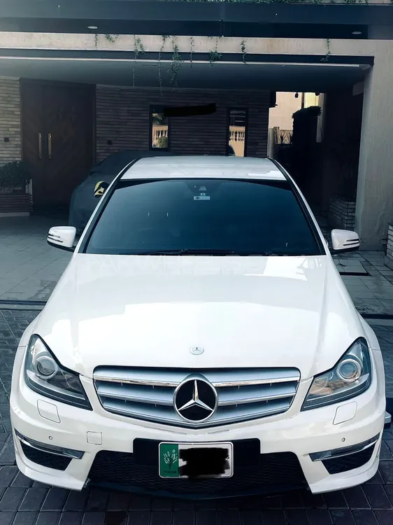 Mercedes Benz C Class 2011 for Sale in Rawalpindi Image-1