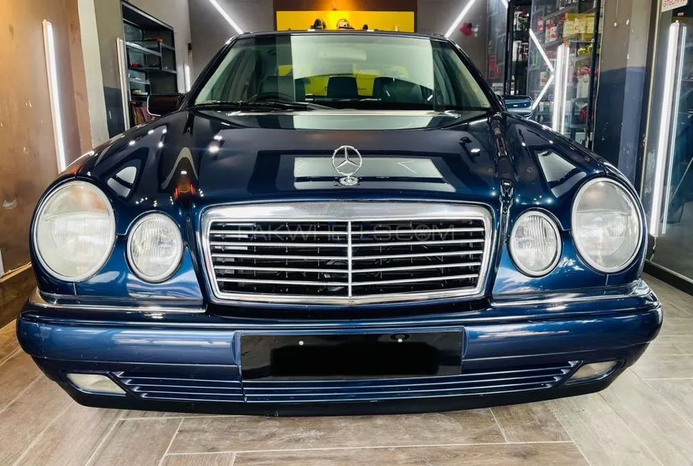 Mercedes Benz E Class 1998 for Sale in Peshawar Image-1