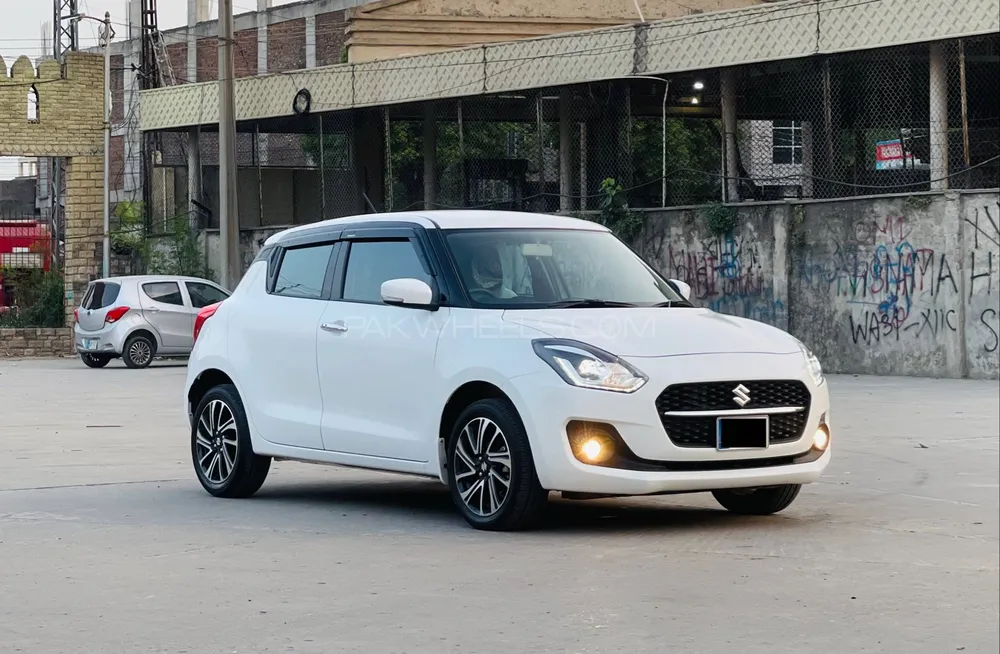 Suzuki Swift 2025 for Sale in Islamabad Image-1
