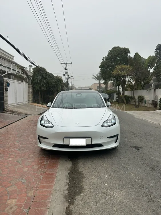 Tesla Model 3 2021 for Sale in Lahore Image-1