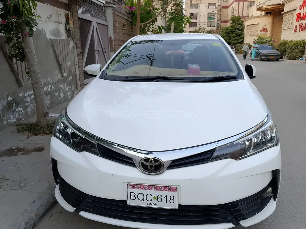 Toyota Corolla 2018 for Sale in Karachi Image-1