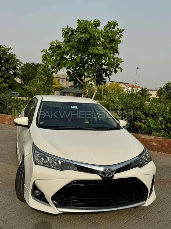 Toyota Corolla 2021 for Sale in Chak Shahzad Image-1