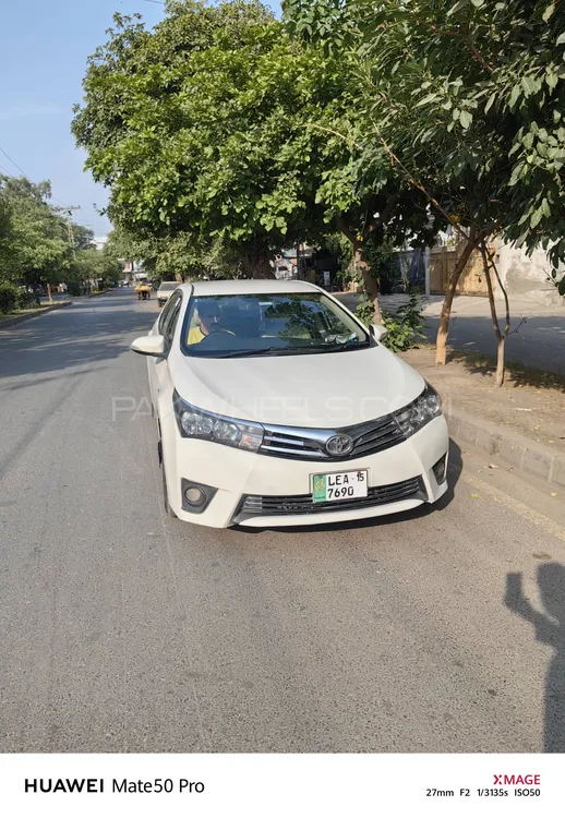 Toyota Corolla 2015 for Sale in Lahore Image-1