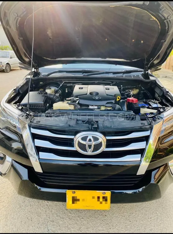 Toyota Fortuner 2018 for Sale in Karachi Image-1