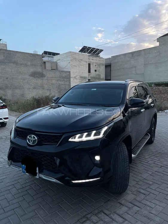 Toyota Fortuner 2019 for Sale in Jhang Image-1