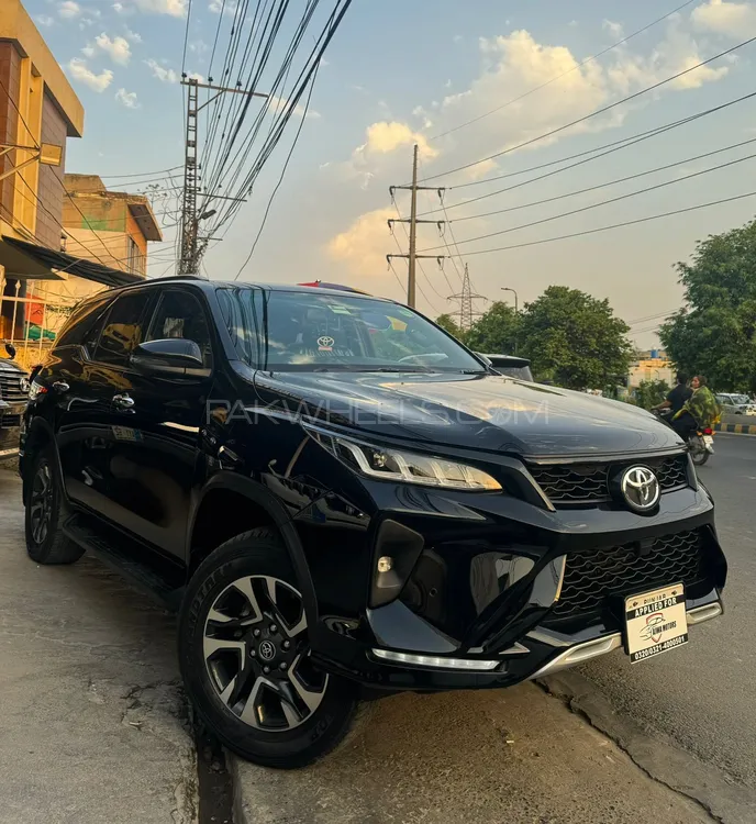 Toyota Fortuner 2022 for Sale in Lahore Image-1