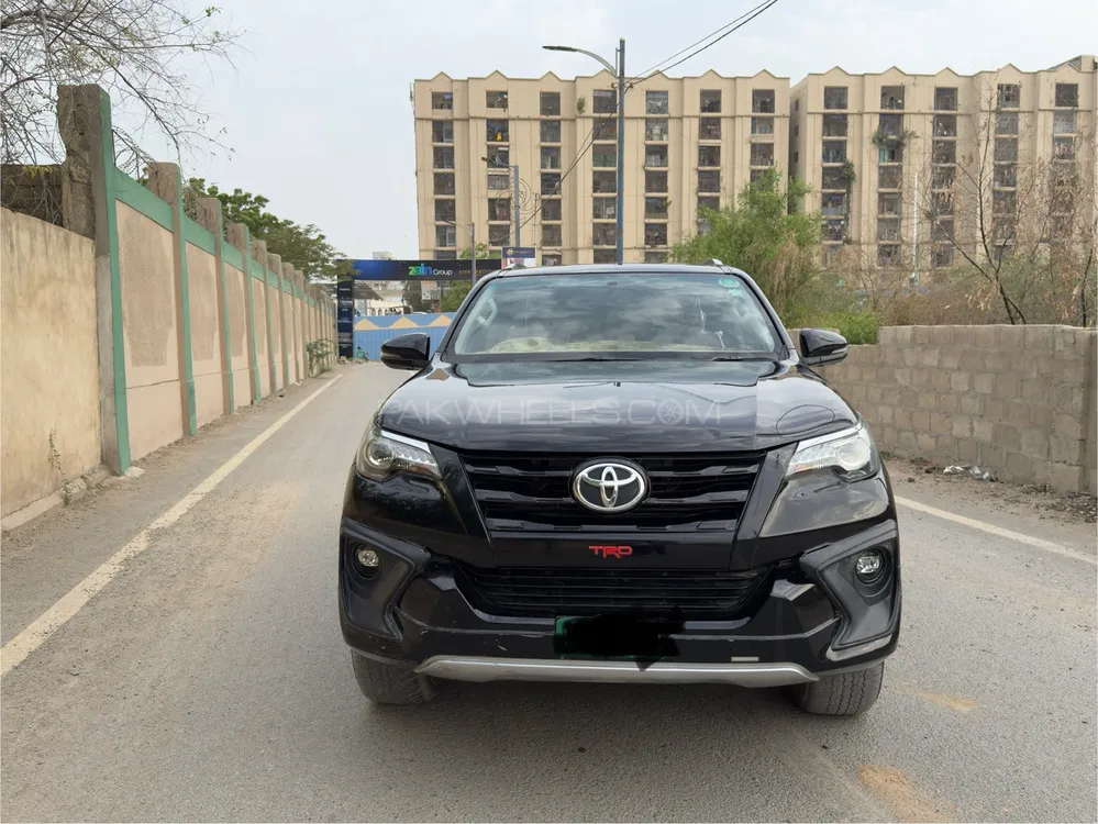 Toyota Fortuner 2021 for Sale in Karachi Image-1