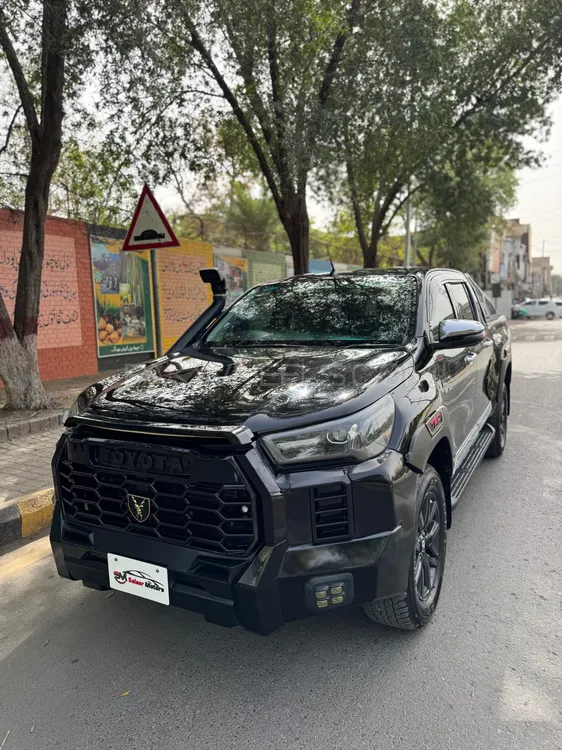 Toyota Hilux 2021 for Sale in Islamabad Image-1