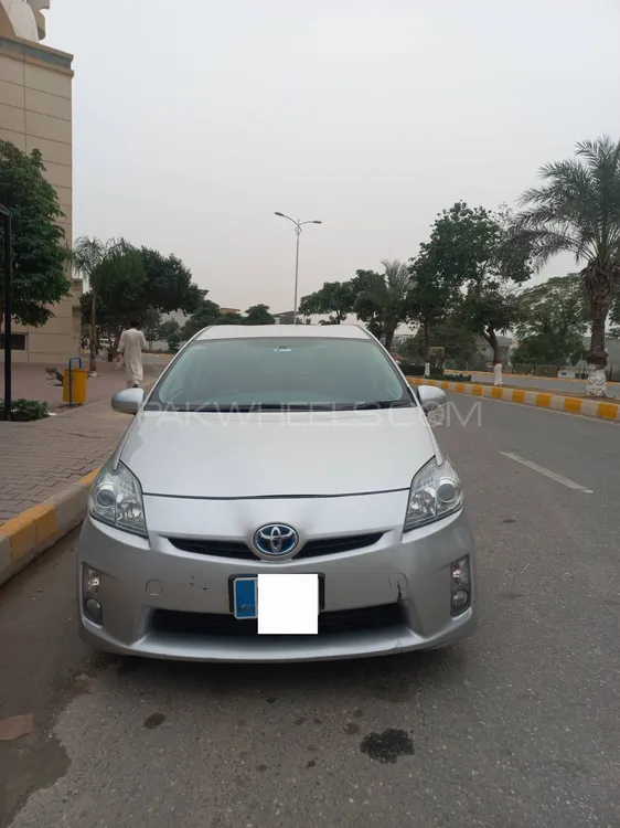 Toyota Prius 2010 for Sale in Islamabad Image-1
