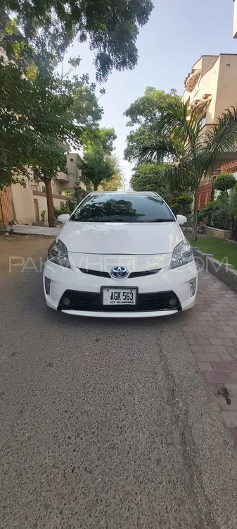Toyota Prius 2015 for Sale in Lahore Image-1