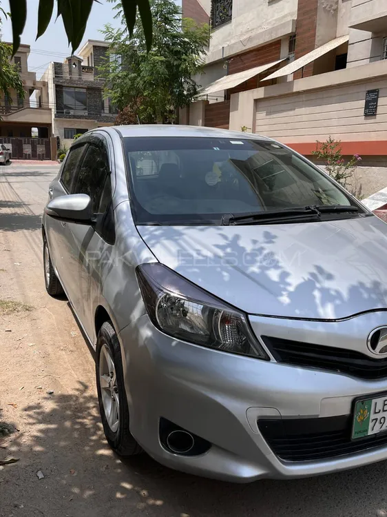 Toyota Vitz 2011 for Sale in Swabi Image-1