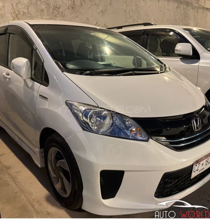 Honda Freed 2016 for Sale in Karachi Image-1