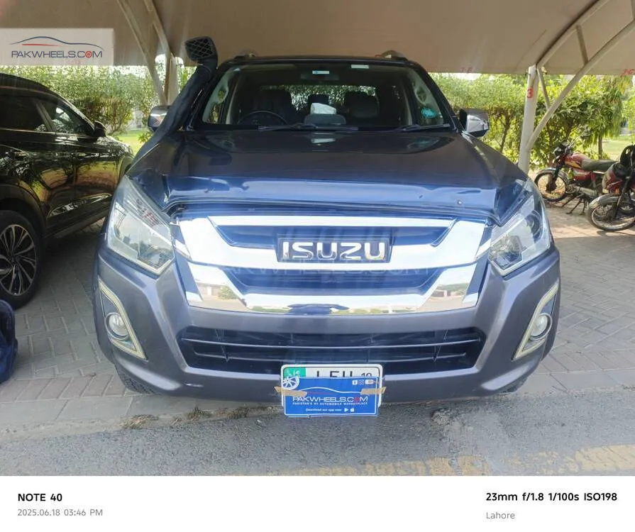 ازوزو ڈی-میکس 2019 for Sale in لاہور Image-1