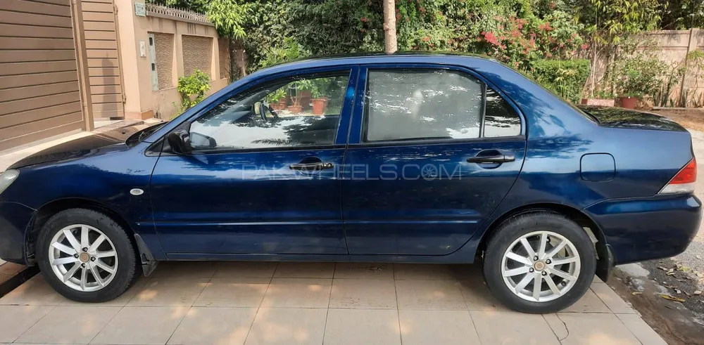 Mitsubishi Lancer 2006 for Sale in Lahore Image-1