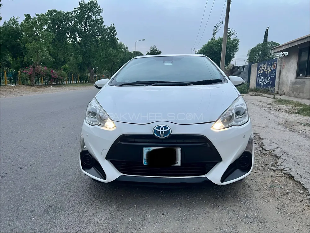 Toyota Aqua 2016 for Sale in Islamabad Image-1