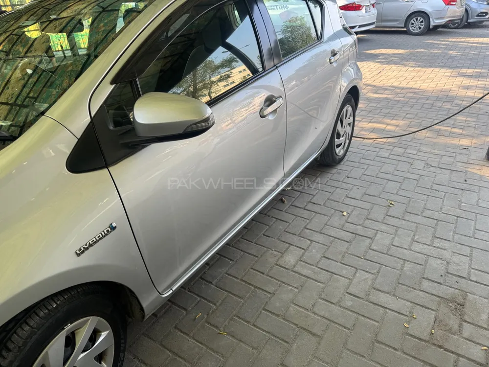 Toyota Aqua 2015 for Sale in Gujranwala Image-1