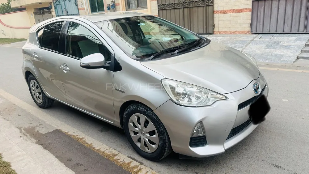 Toyota Aqua 2013 for Sale in Lahore Image-1