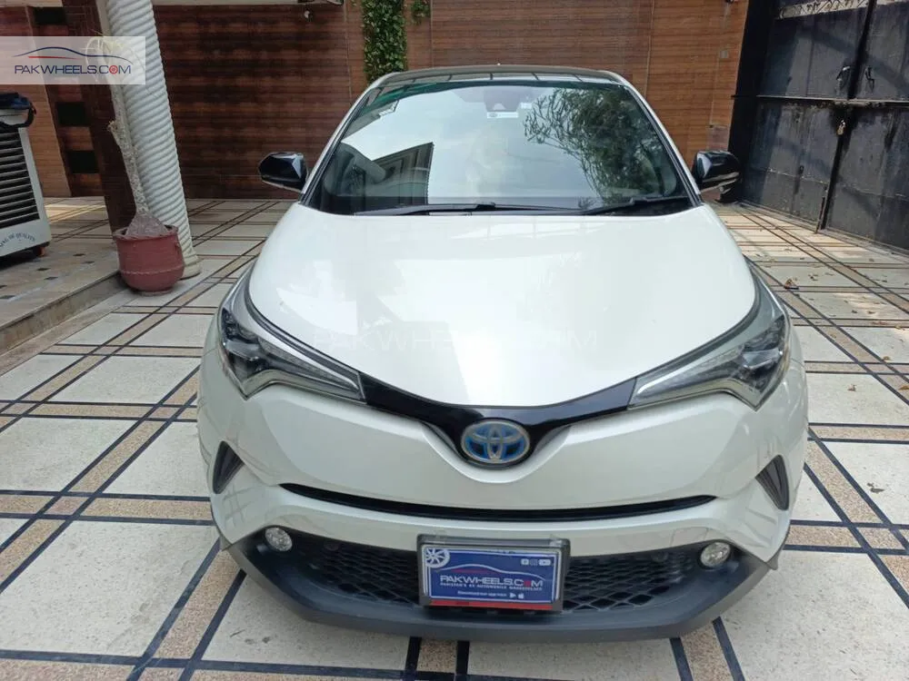 Toyota C-HR 2018 for Sale in Gujranwala Image-1