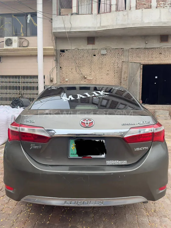 Toyota Corolla 2014 for Sale in Chichawatni Image-1