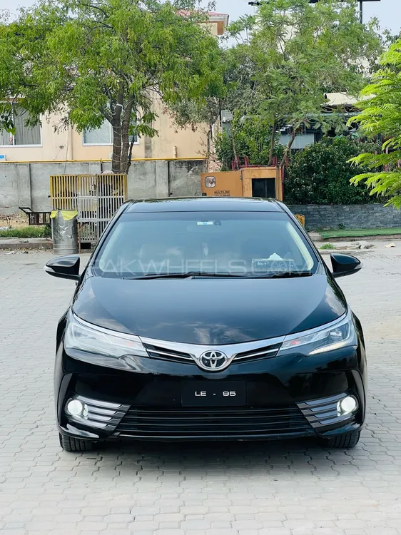 Toyota Corolla 2019 for Sale in Lahore Image-1