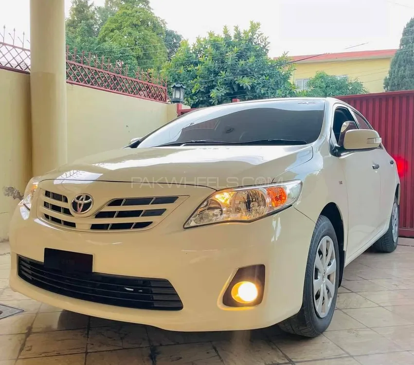 Toyota Corolla 2012 for Sale in Lahore Image-1
