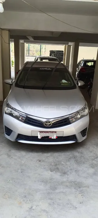 Toyota Corolla 2017 for Sale in Karachi Image-1
