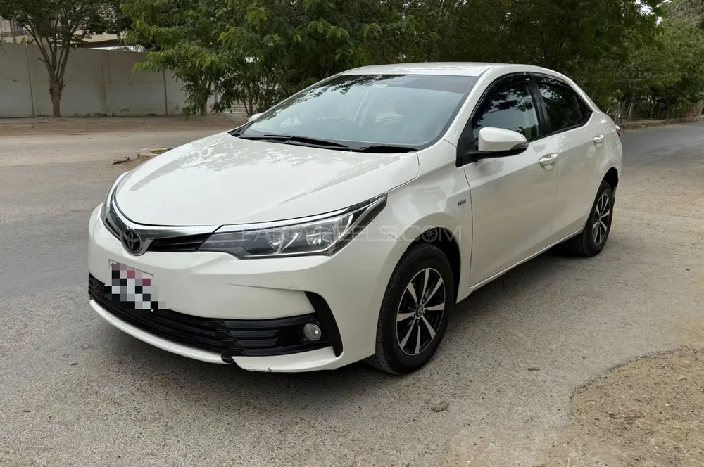 Toyota Corolla 2018 for Sale in Karachi Image-1