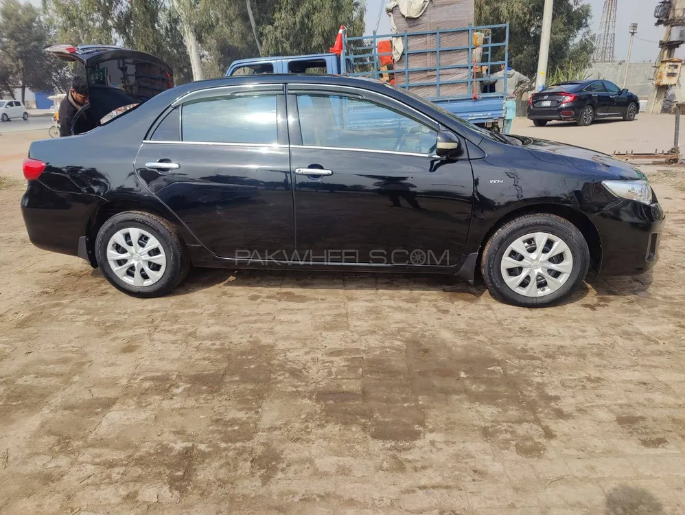 Toyota Corolla 2014 for Sale in Gujranwala Image-1