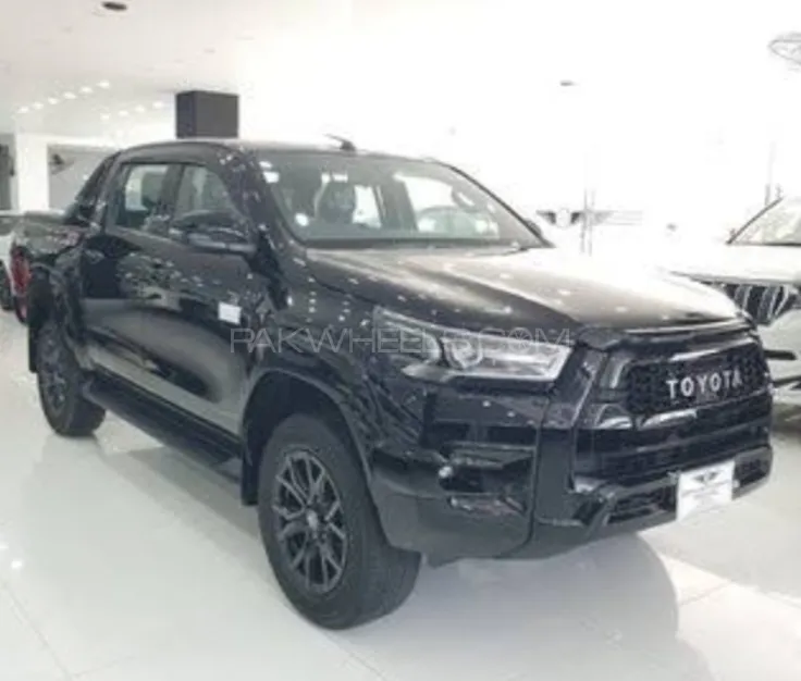 Toyota Hilux 2025 for Sale in Karachi Image-1