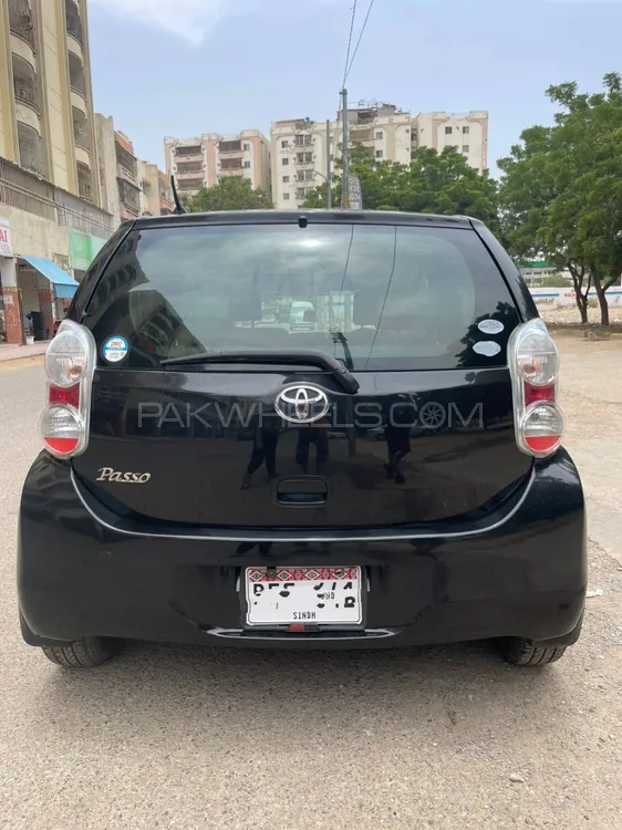 Toyota Passo 2011 for Sale in Karachi Image-1