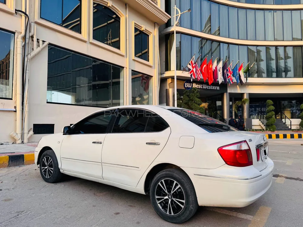 Toyota Premio 2002 for Sale in Islamabad Image-1