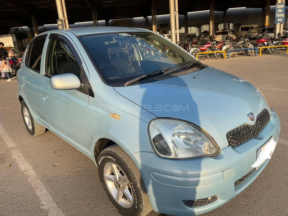 Toyota Vitz 2003 for Sale in Peshawar Image-1