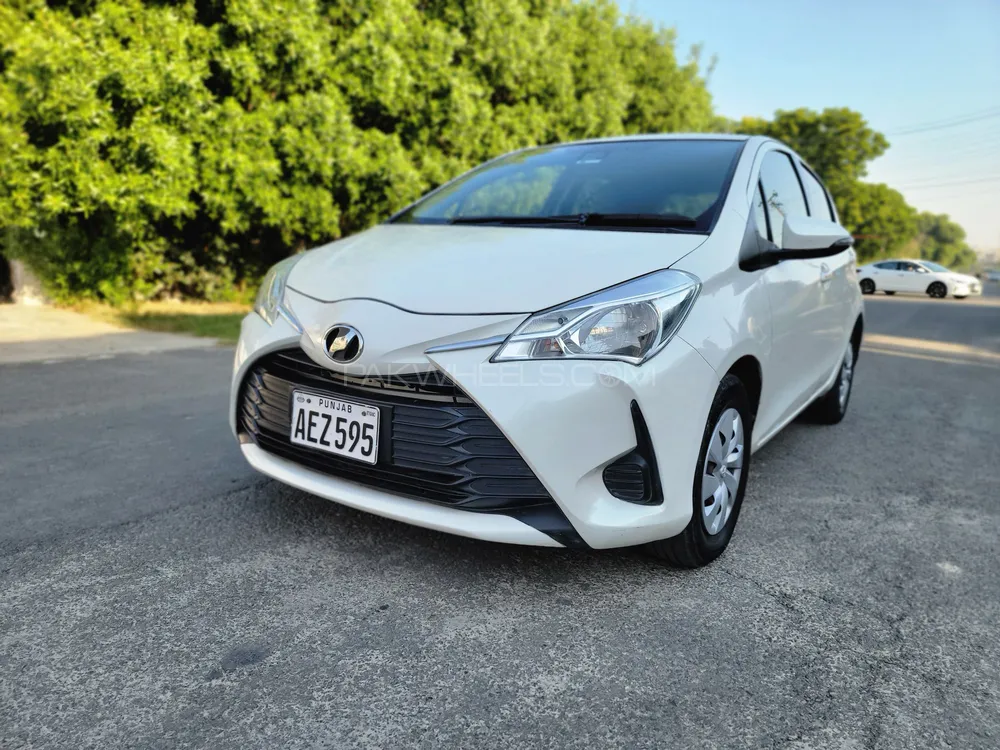 Toyota Vitz 2018 for Sale in Lahore Image-1