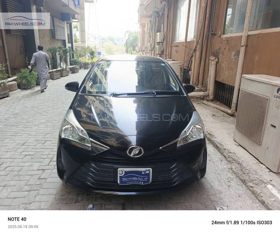 Toyota Vitz 2018 for Sale in Islamabad Image-1