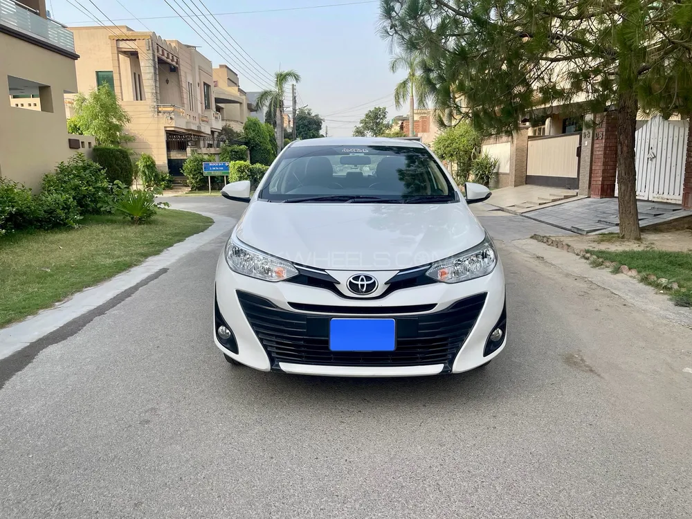 Toyota Yaris Sedan 2021 for Sale in Lahore Image-1