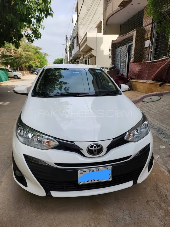 Toyota Yaris Sedan 2021 for Sale in Karachi Image-1