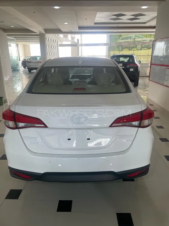Toyota Yaris Sedan 2025 for Sale in Lahore Image-1
