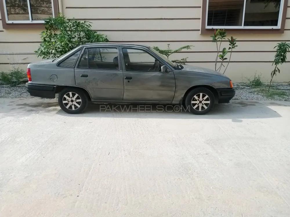 ڈیوو ریسر 1993 for Sale in اٹک Image-1
