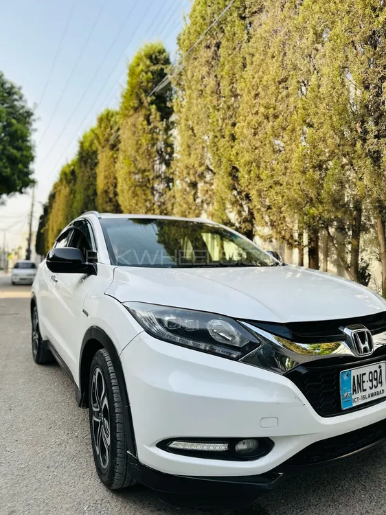 Honda Vezel 2014 for Sale in Peshawar Image-1