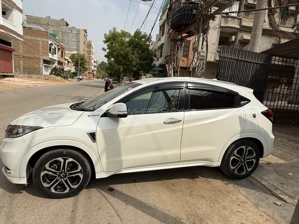 Honda Vezel 2014 for Sale in Hyderabad Image-1